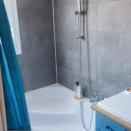 T4 89m2, Cap D'agde, Secteur Falaise, Vue Mer, Clim, 8 Pers, Wifi, 100 M *