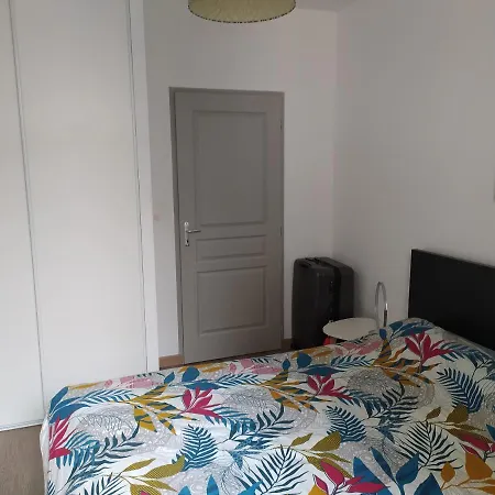 T4 89m2, Cap D'agde, Secteur Falaise, Vue Mer, Clim, 8 Pers, Wifi, 100 M דירה