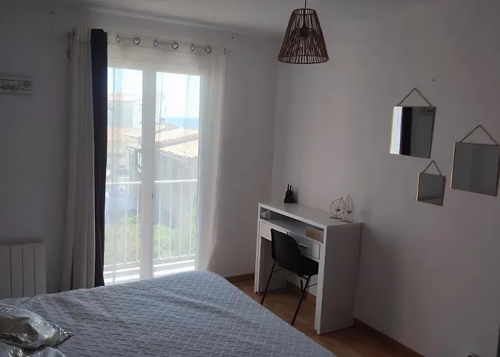 T4 89m2, Cap D'agde, Secteur Falaise, Vue Mer, Clim, 8 Pers, Wifi, 100 M Appartamento Agde