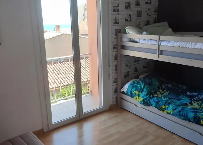 T4 89m2, Cap D'agde, Secteur Falaise, Vue Mer, Clim, 8 Pers, Wifi, 100 M * Agde